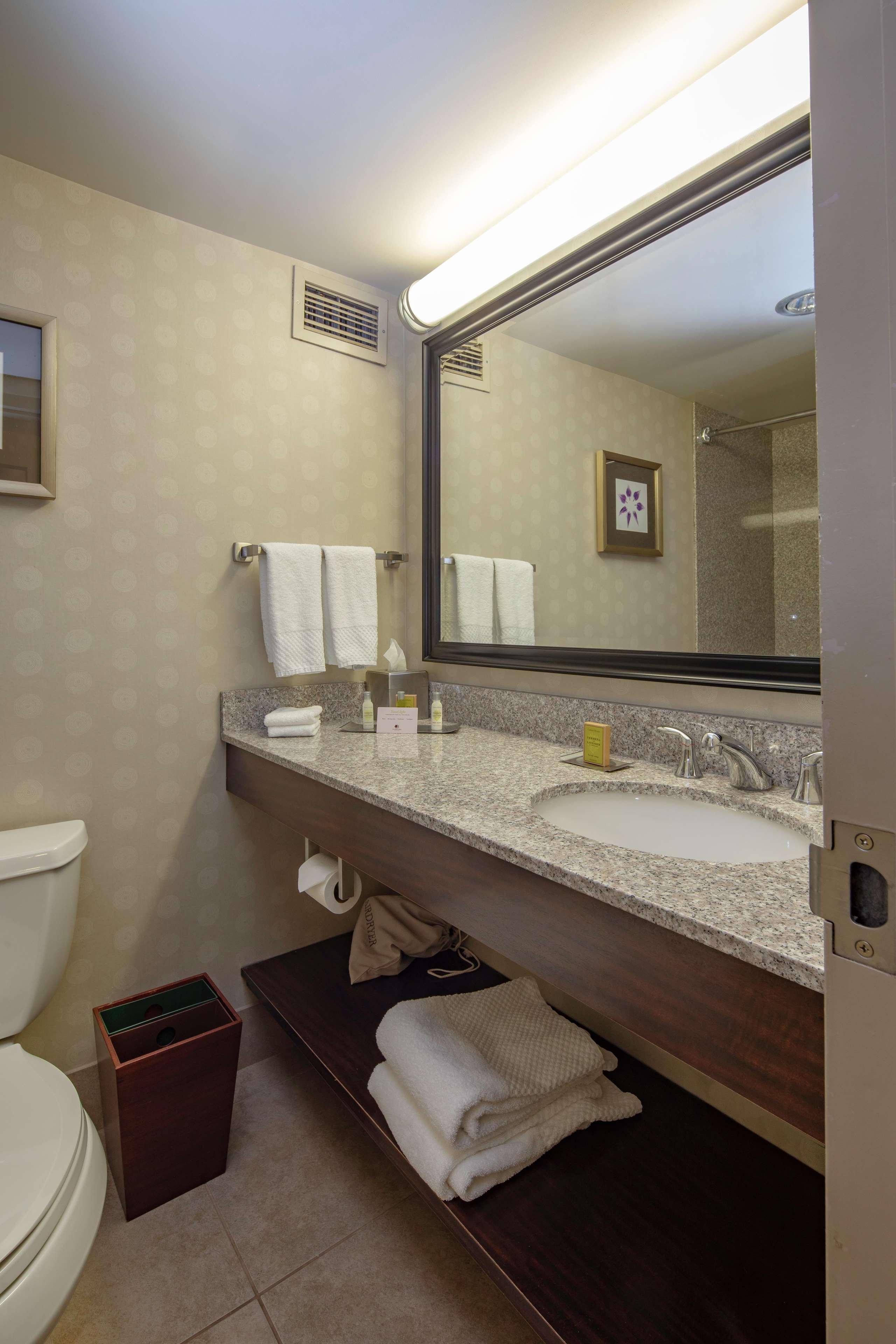 Doubletree By Hilton Pittsburgh Monroeville Convention Center מראה חיצוני תמונה