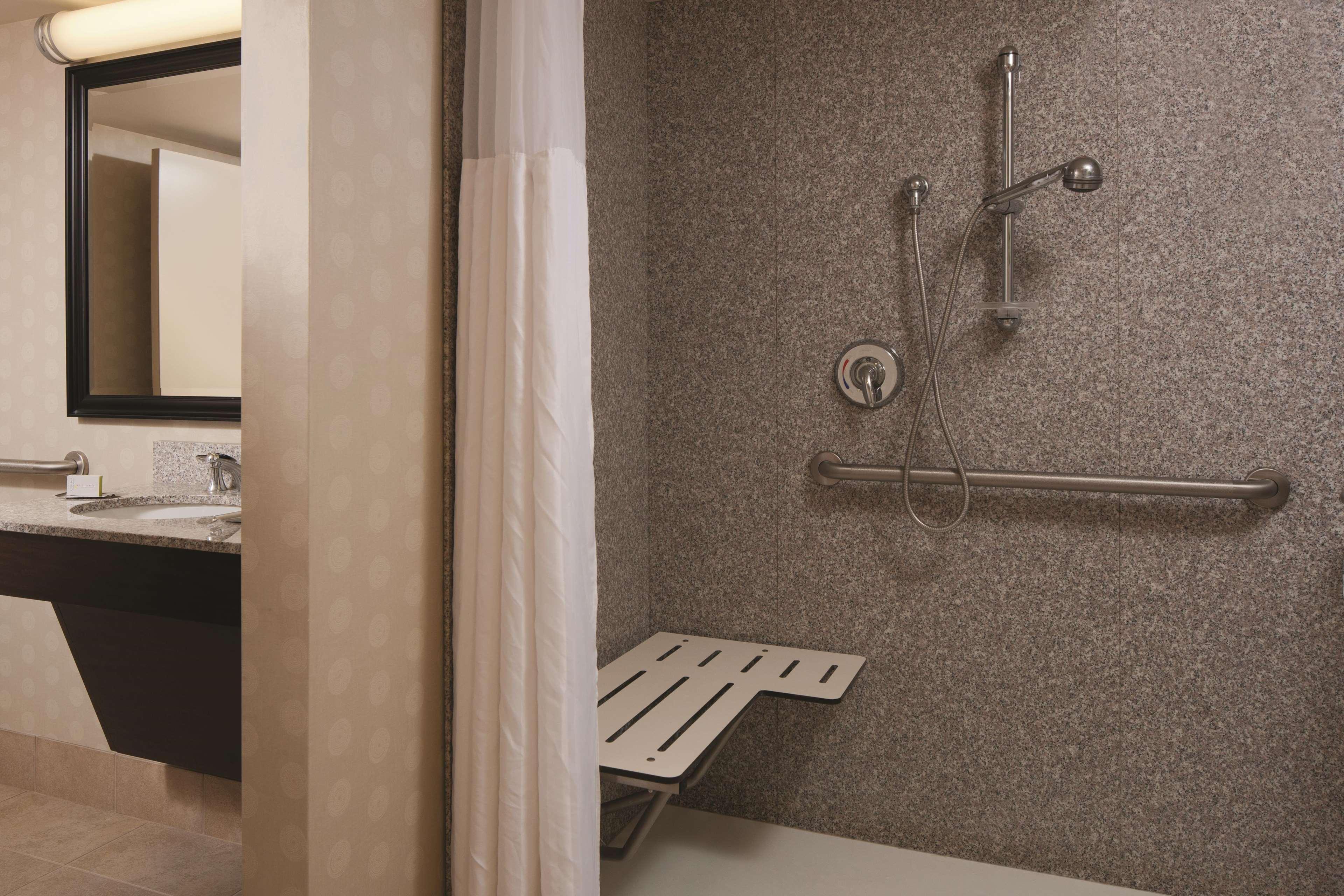 Doubletree By Hilton Pittsburgh Monroeville Convention Center חדר תמונה