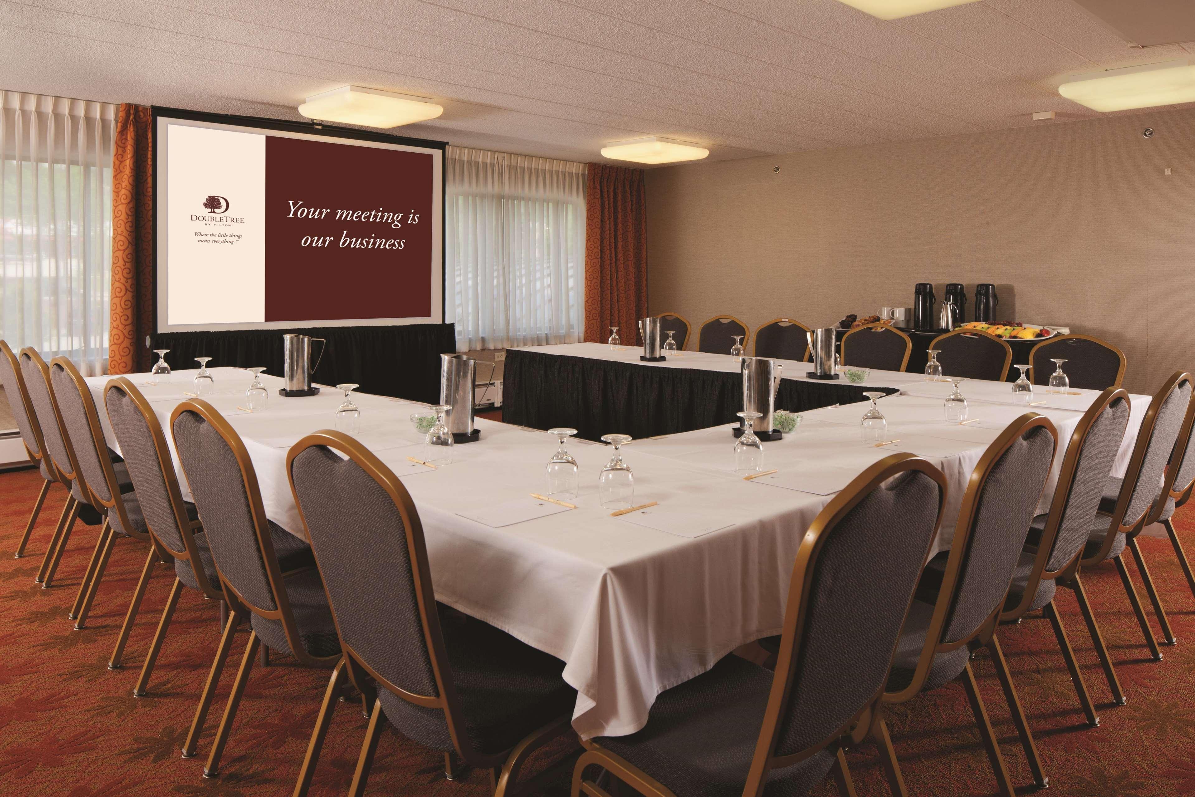 Doubletree By Hilton Pittsburgh Monroeville Convention Center מראה חיצוני תמונה