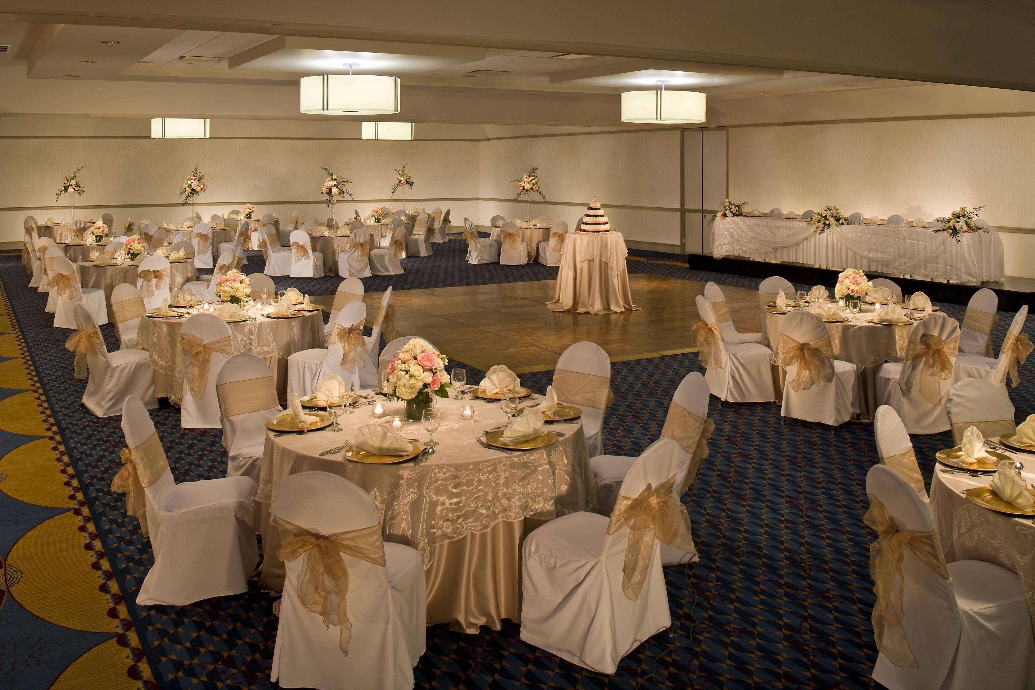 Doubletree By Hilton Pittsburgh Monroeville Convention Center מראה חיצוני תמונה