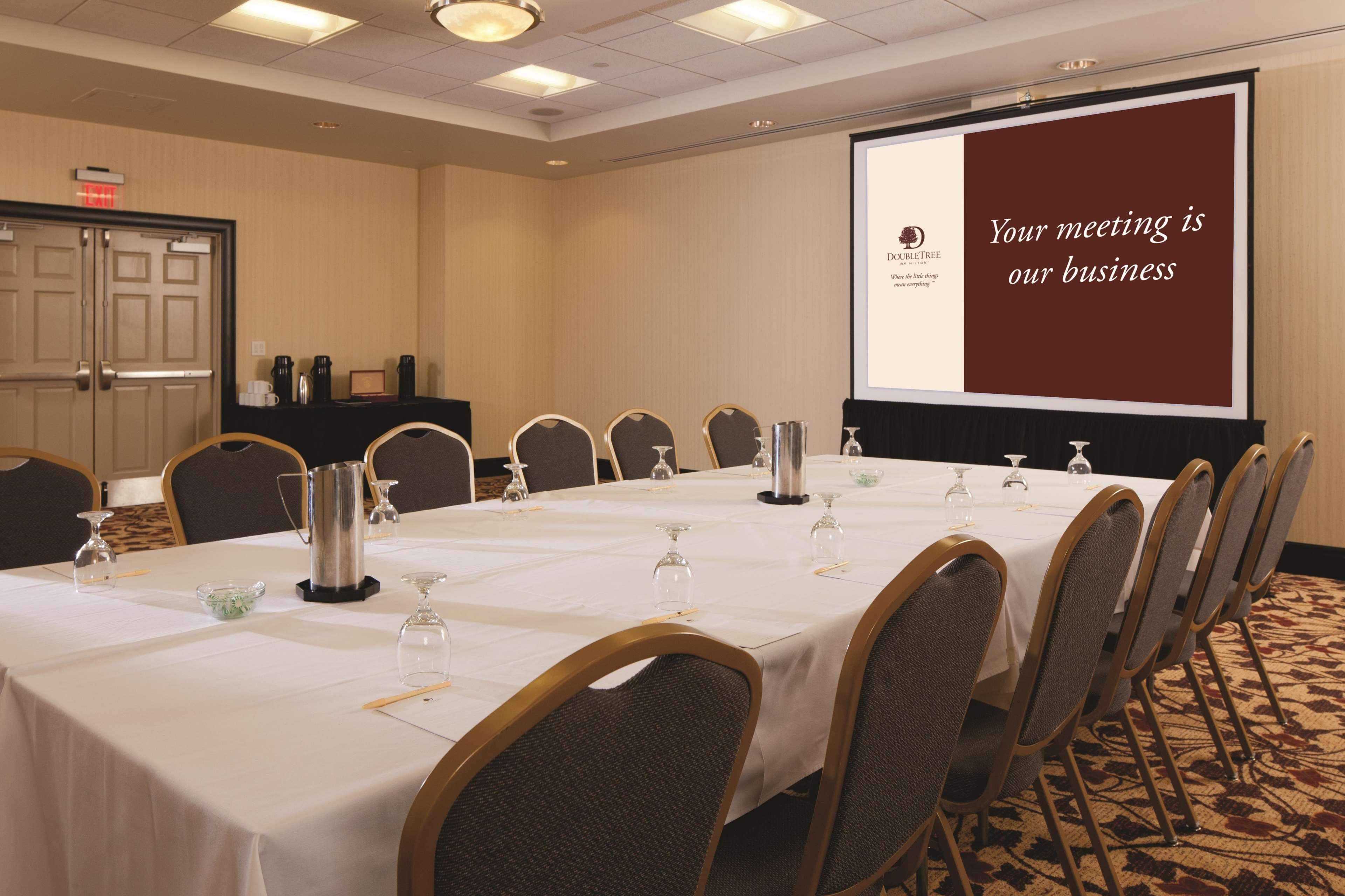 Doubletree By Hilton Pittsburgh Monroeville Convention Center מראה חיצוני תמונה