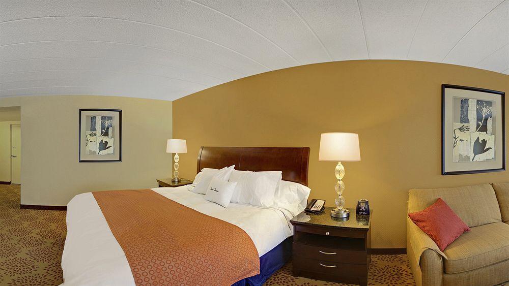 Doubletree By Hilton Pittsburgh Monroeville Convention Center מראה חיצוני תמונה